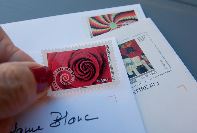 stamps-1712530_640