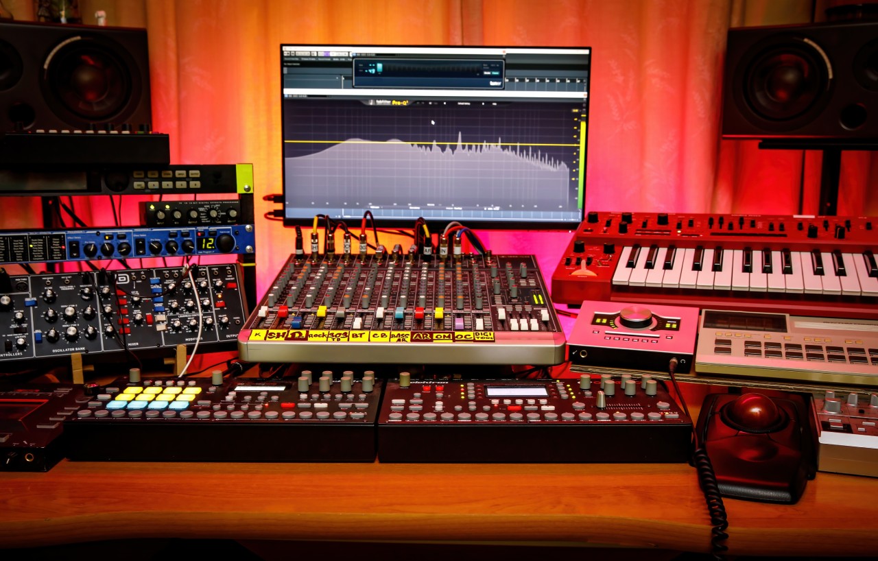 Audio editing setup and music equipment